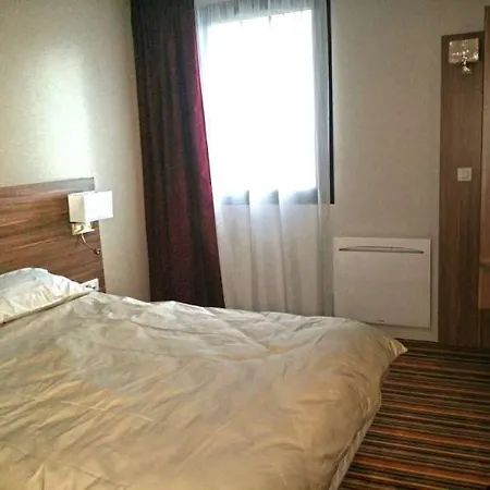 Brit Hotel