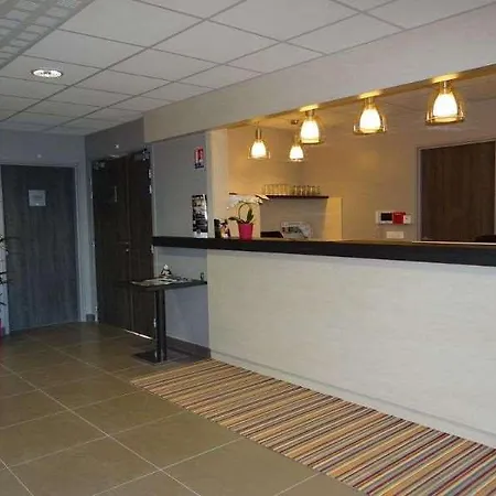 Brit Hotel